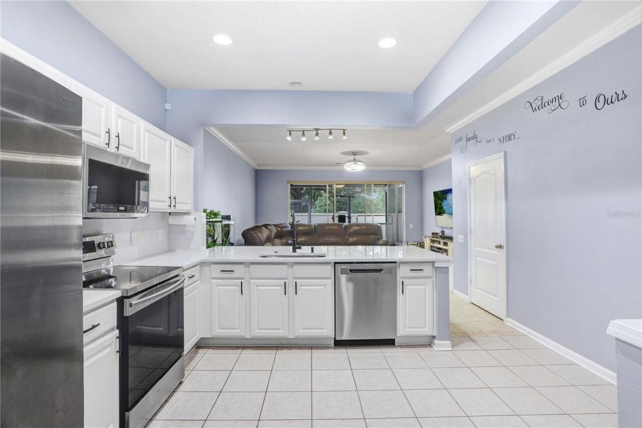 4986 Pond Ridge Drive , Riverview, FL 33578 Photo