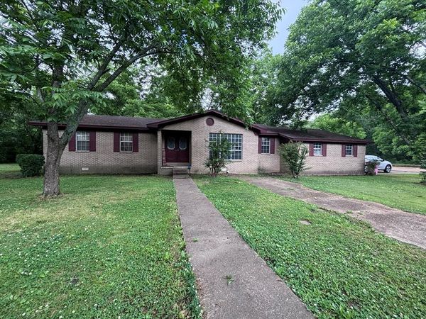 131 Vance Street, Batesville, MS 38606
