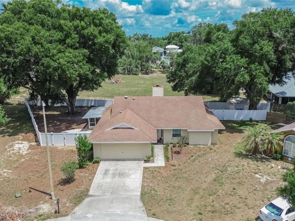 328 VAIL DRIVE , WINTER HAVEN, FL 33884