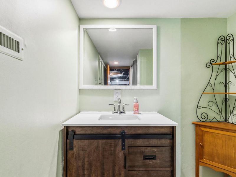 2656 Zollinger Road, Upper Arlington, OH 43221 Photo 42