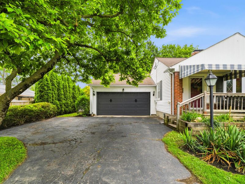 2656 Zollinger Road, Upper Arlington, OH 43221 Photo 5