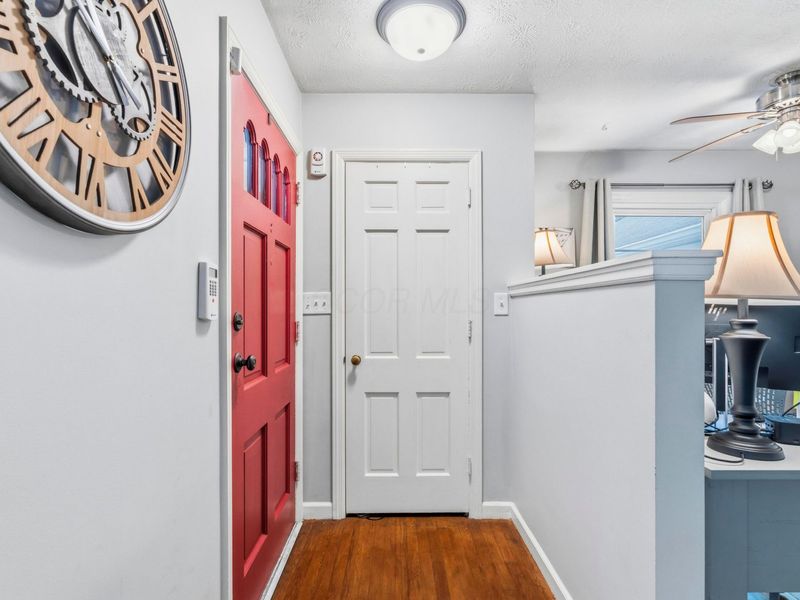 2656 Zollinger Road, Upper Arlington, OH 43221 Photo 8