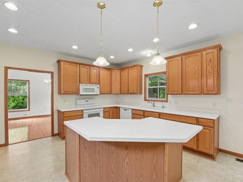 1109 Asbury Road, Anderson Twp, OH 45255 Photo 19