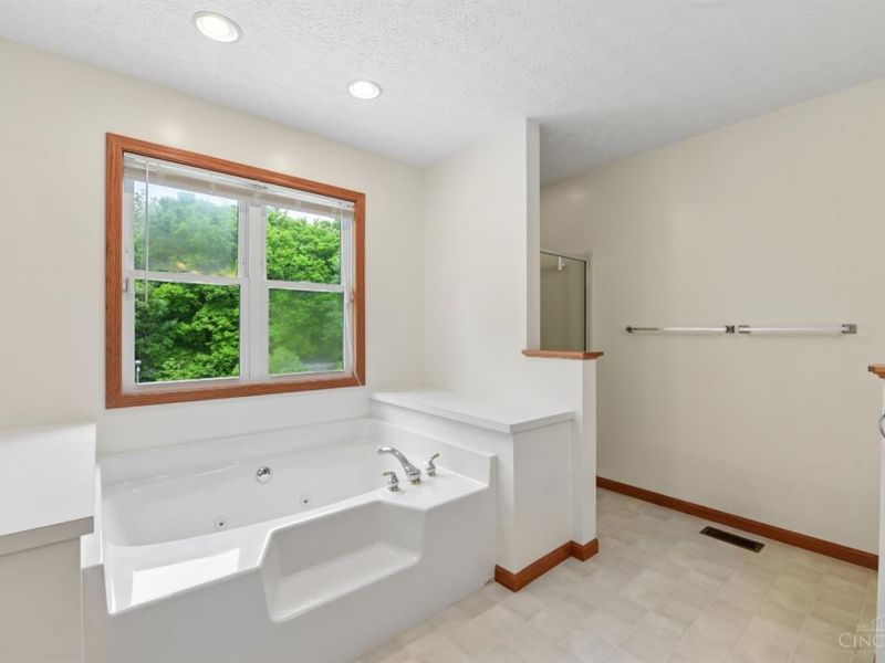 1109 Asbury Road, Anderson Twp, OH 45255 Photo 45