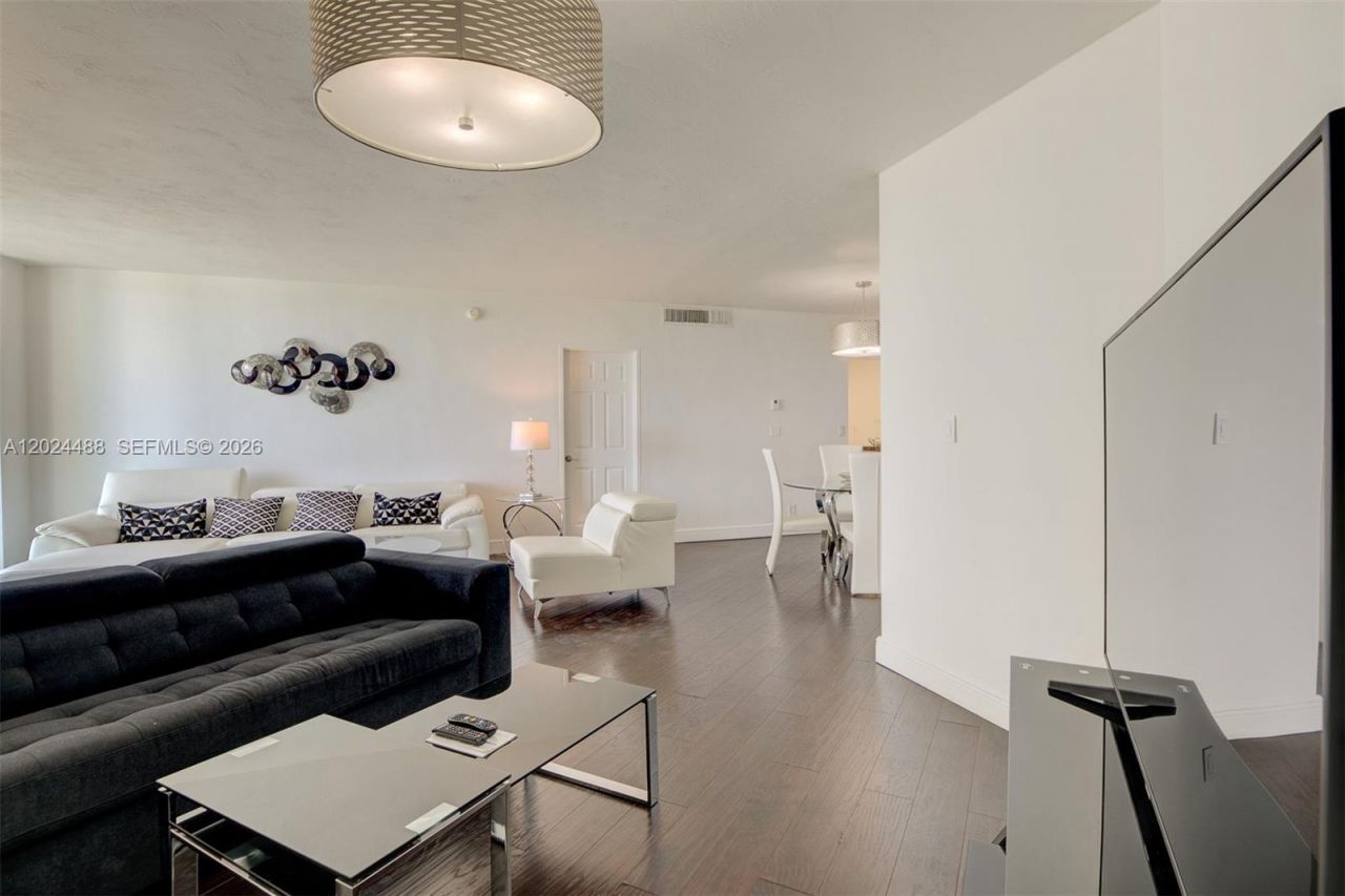 3801 S Ocean Drive , Unit 5L, Hollywood, FL 33019 Photo