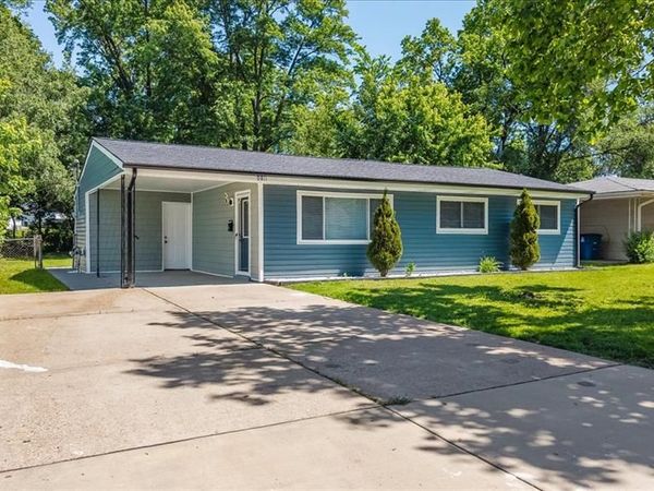 9811 Mill Pass Lane , St Louis, MO 63134