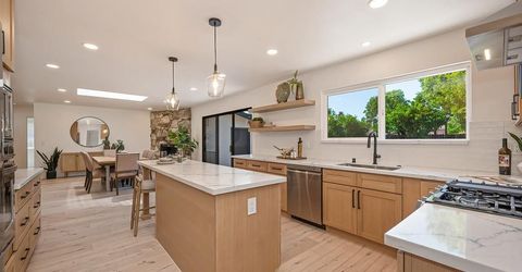 945 Trestle Glen Way, Sacramento, CA 95831 Photo