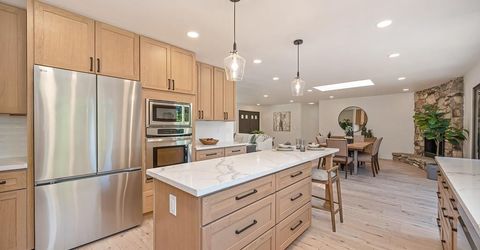945 Trestle Glen Way, Sacramento, CA 95831 Photo