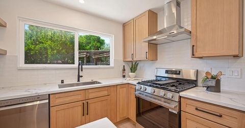 945 Trestle Glen Way, Sacramento, CA 95831 Photo
