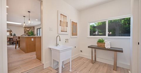 945 Trestle Glen Way, Sacramento, CA 95831 Photo