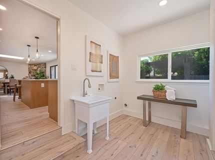 945 Trestle Glen Way, Sacramento, CA 95831 Photo