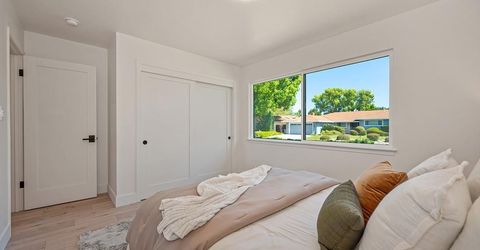 945 Trestle Glen Way, Sacramento, CA 95831 Photo