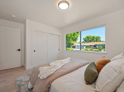 945 Trestle Glen Way, Sacramento, CA 95831 Photo