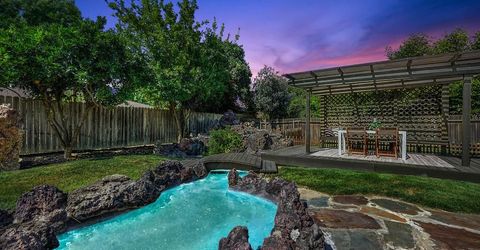 945 Trestle Glen Way, Sacramento, CA 95831 Photo