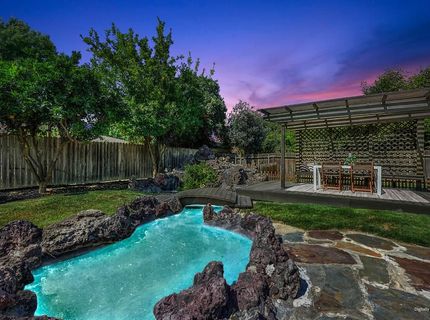 945 Trestle Glen Way, Sacramento, CA 95831 Photo