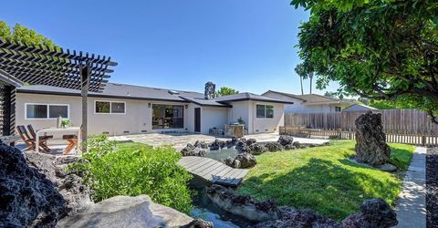 945 Trestle Glen Way, Sacramento, CA 95831 Photo