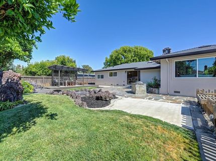 945 Trestle Glen Way, Sacramento, CA 95831 Photo