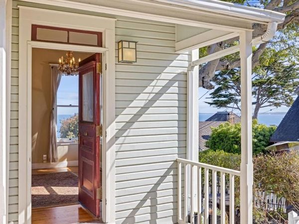218 4th Street , Pacific Grove, CA 93950