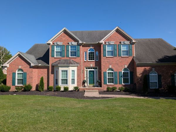 2010 Brunswick Dr, Lebanon, TN 37087