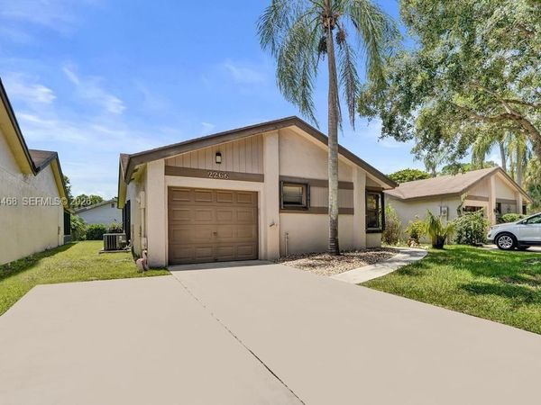 2266 Seagrape Cir, Coconut Creek, FL 33066