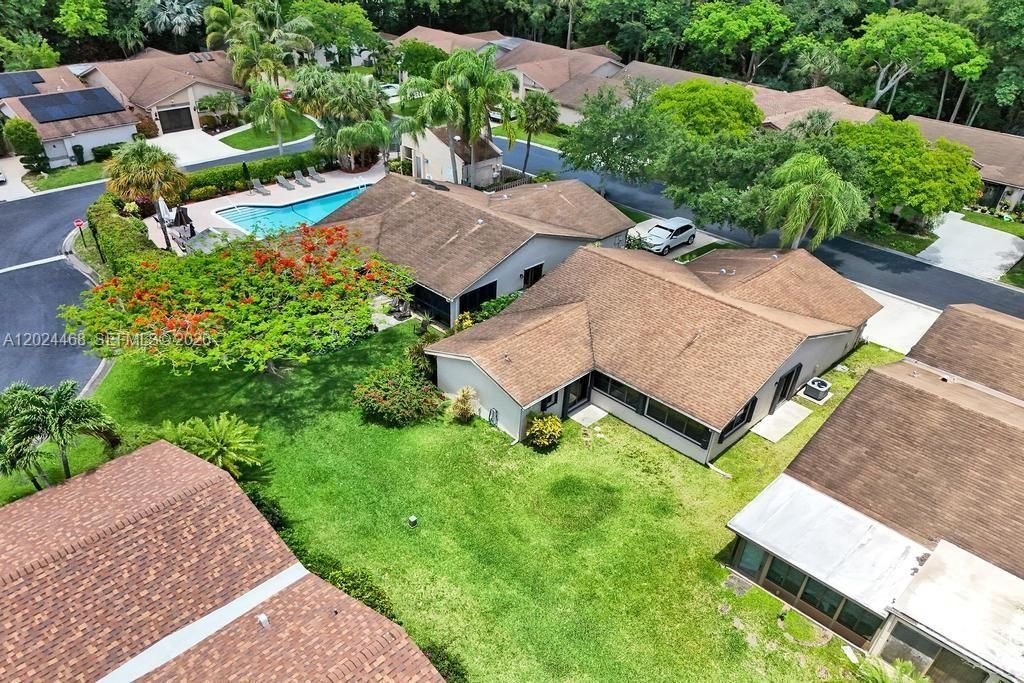 2266 Seagrape Cir, Coconut Creek, FL 33066 Photo