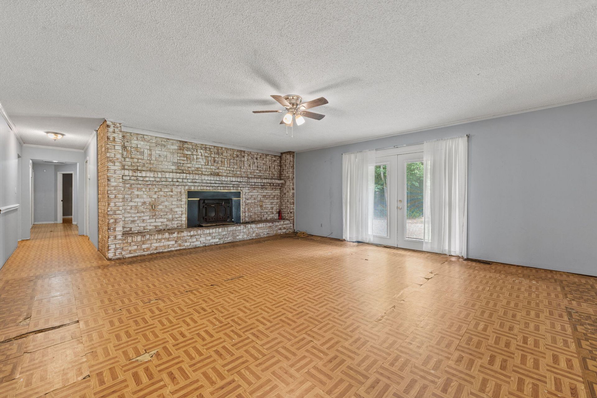 1147 Walter Road Photo 21