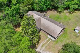 1147 Walter Road photo 4