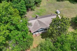 1147 Walter Road photo 4
