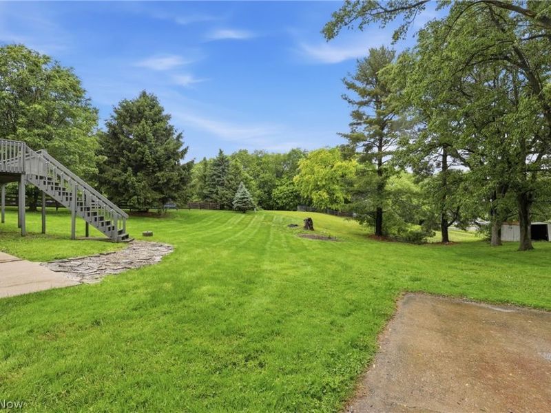 2655 Lisa Kim Lane, Nashport, OH 43830 Photo 5