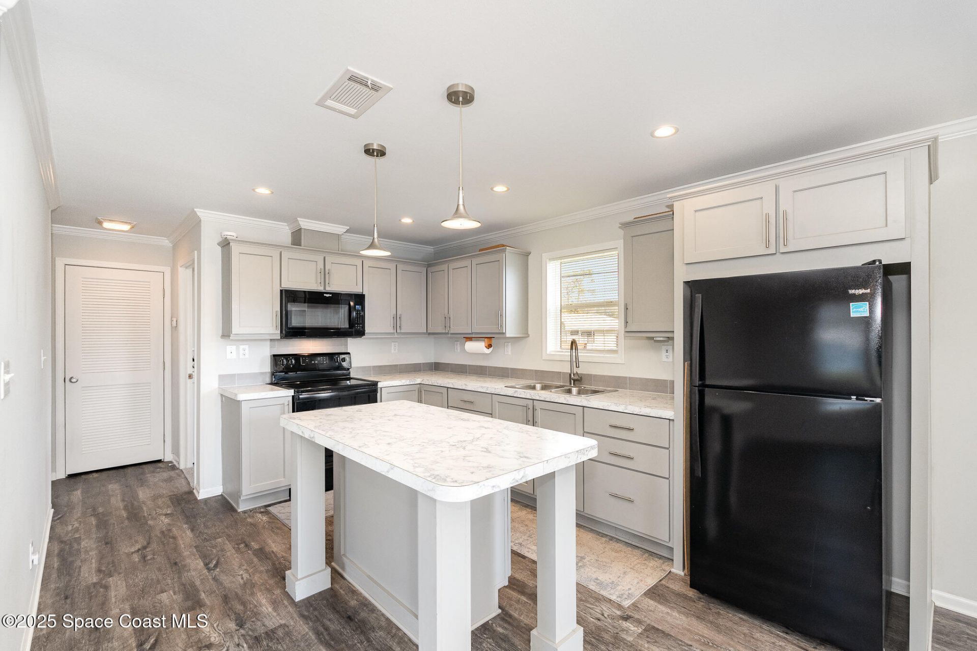 21 Sapphire Street , Melbourne, FL 32904 Photo
