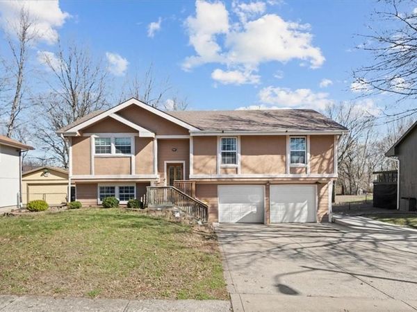 22 NW 101ST Place, Kansas City, MO 64155