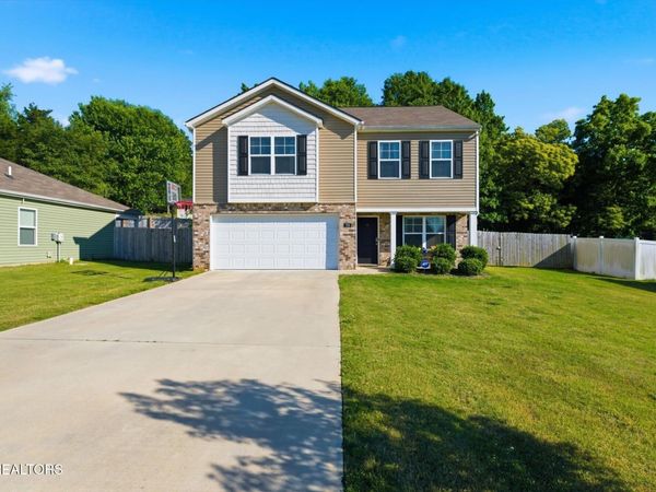 709 W Tellico Ave , Athens, TN 37303
