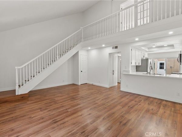 164 Brookline Lane , Costa Mesa, CA 92626
