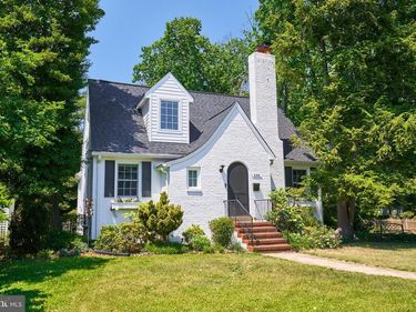 230 N JACKSON STREET N, ARLINGTON, VA 22201