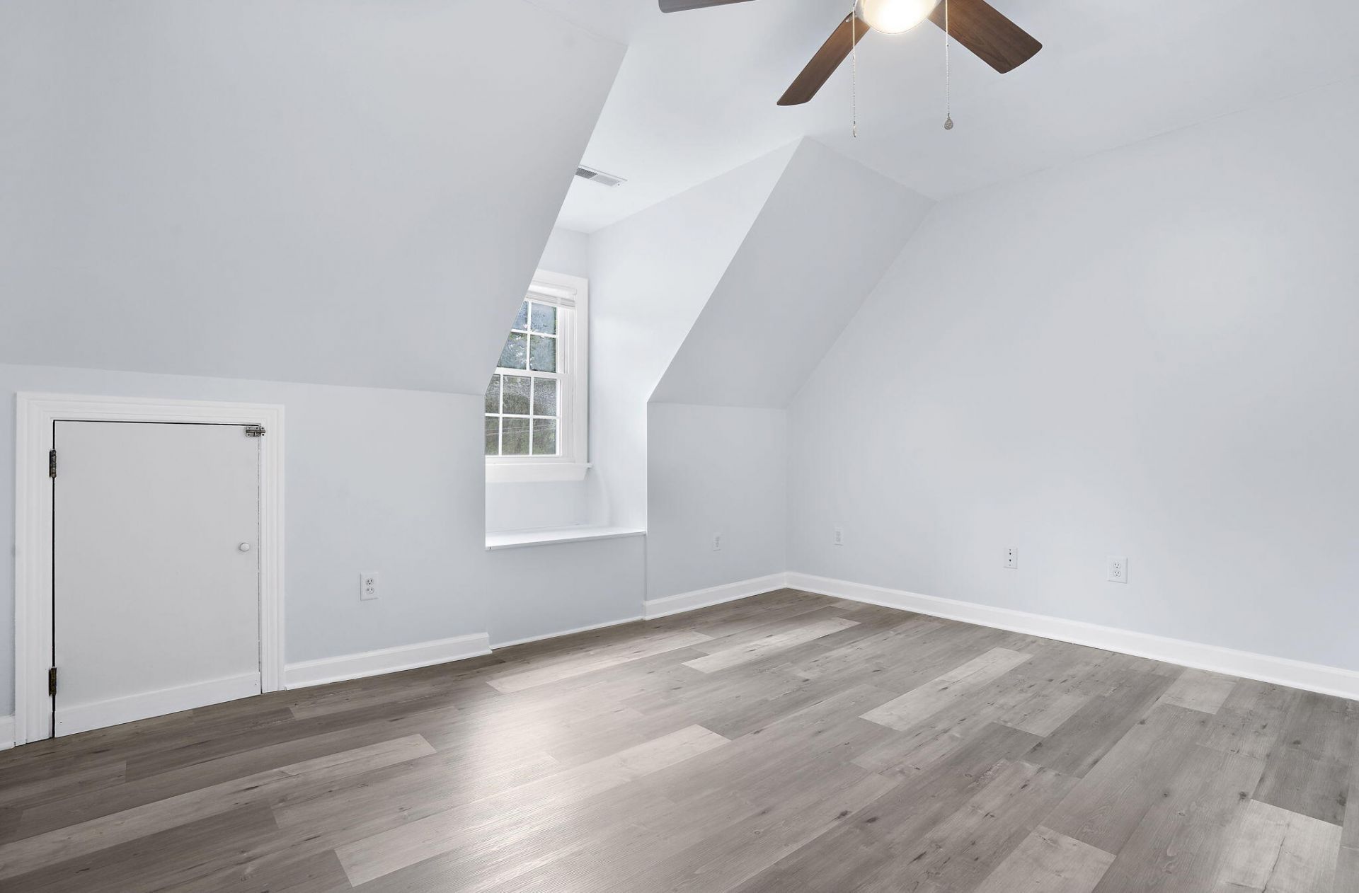 946 Melrose Drive Photo 35