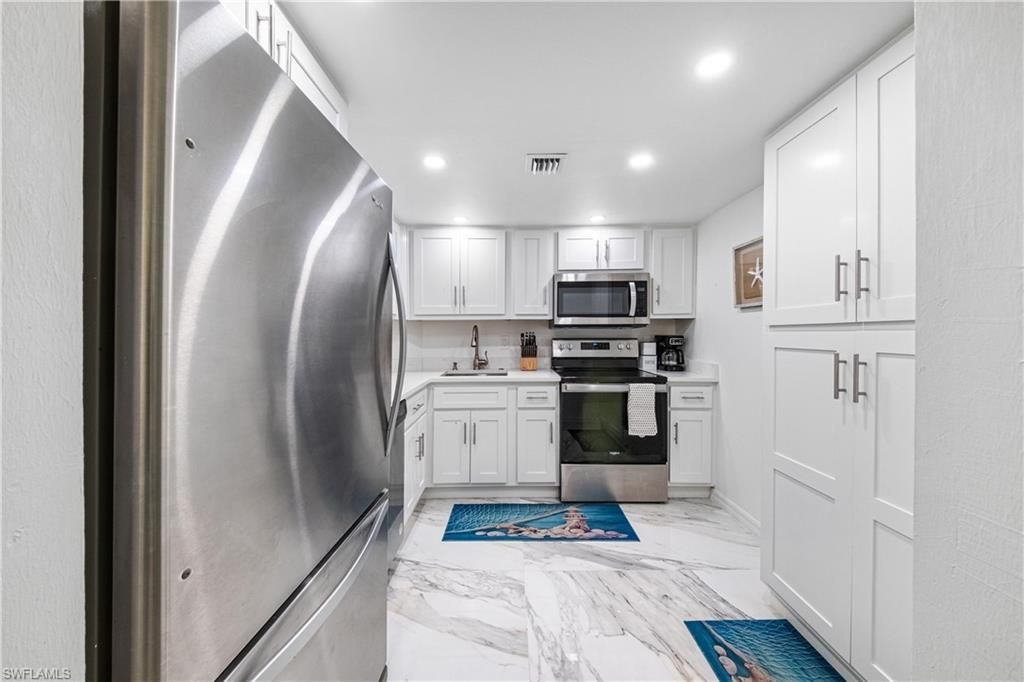 320 Seaview Ct , Unit 1207, Marco Island, FL 34145 Photo
