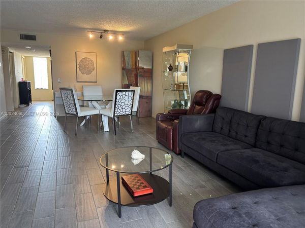 Unit 203, Weston, FL 33326