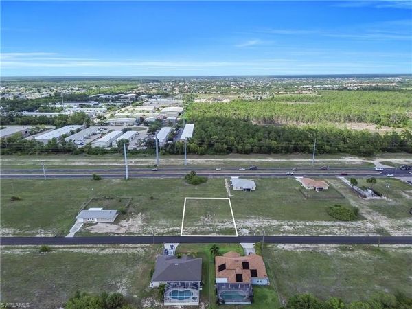 1011 NE 23rd TER , CAPE CORAL, FL 33909