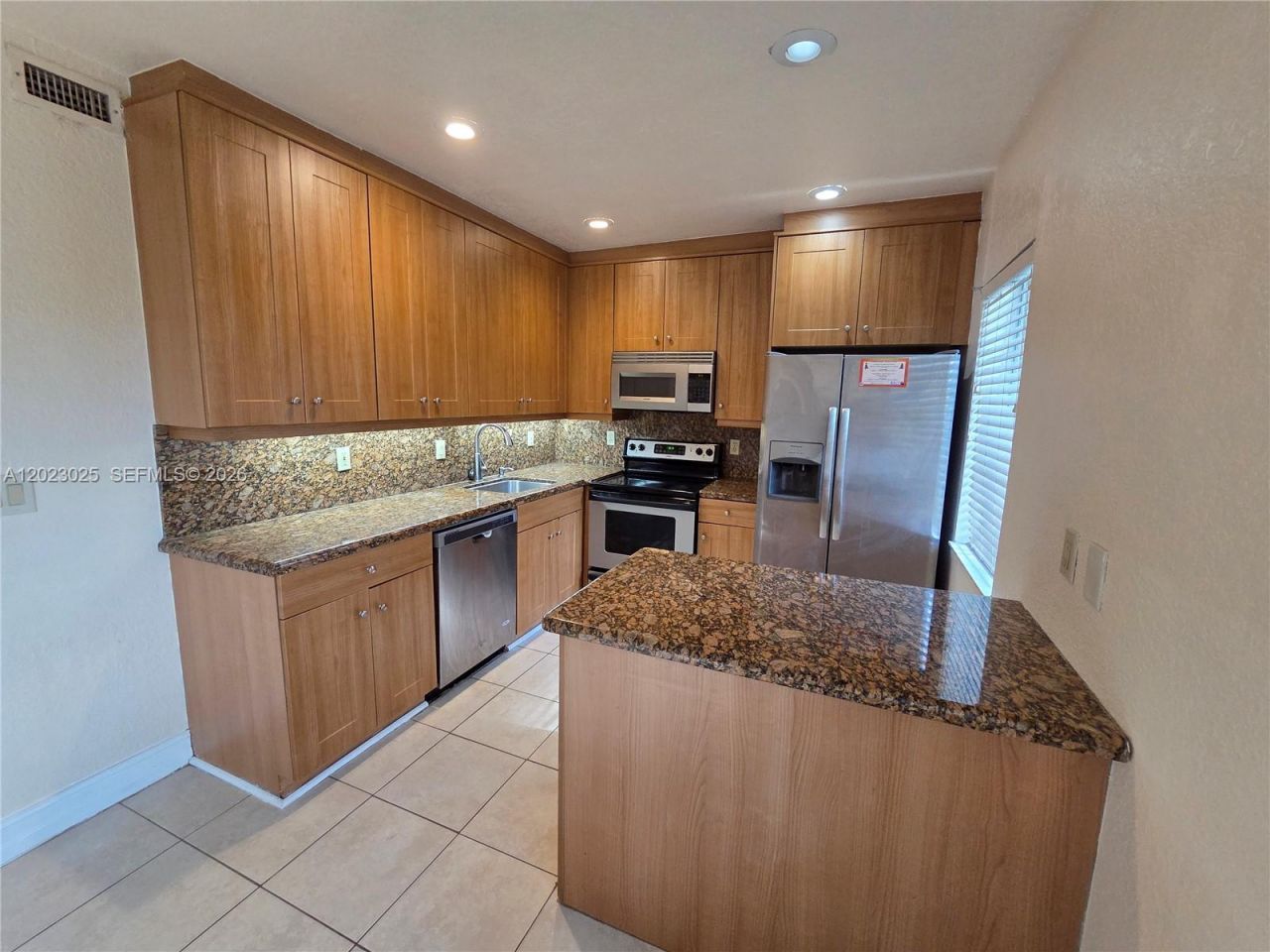 1423 Holly Heights Dr, Unit 4, Fort Lauderdale, FL 33304 Photo