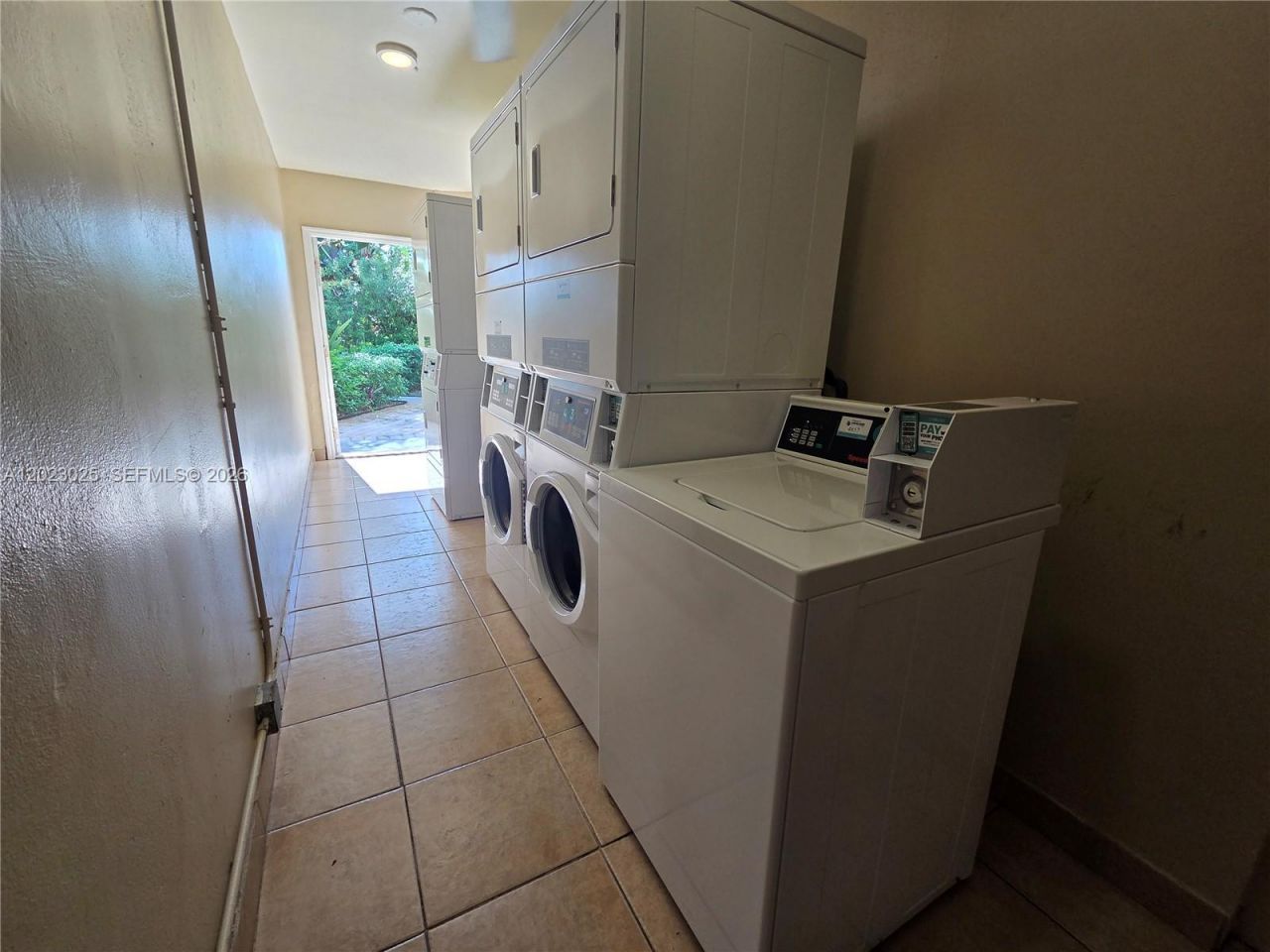 1423 Holly Heights Dr, Unit 4, Fort Lauderdale, FL 33304 Photo