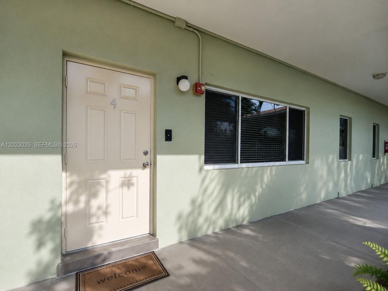 1423 Holly Heights Dr, Unit 4, Fort Lauderdale, FL 33304 Photo