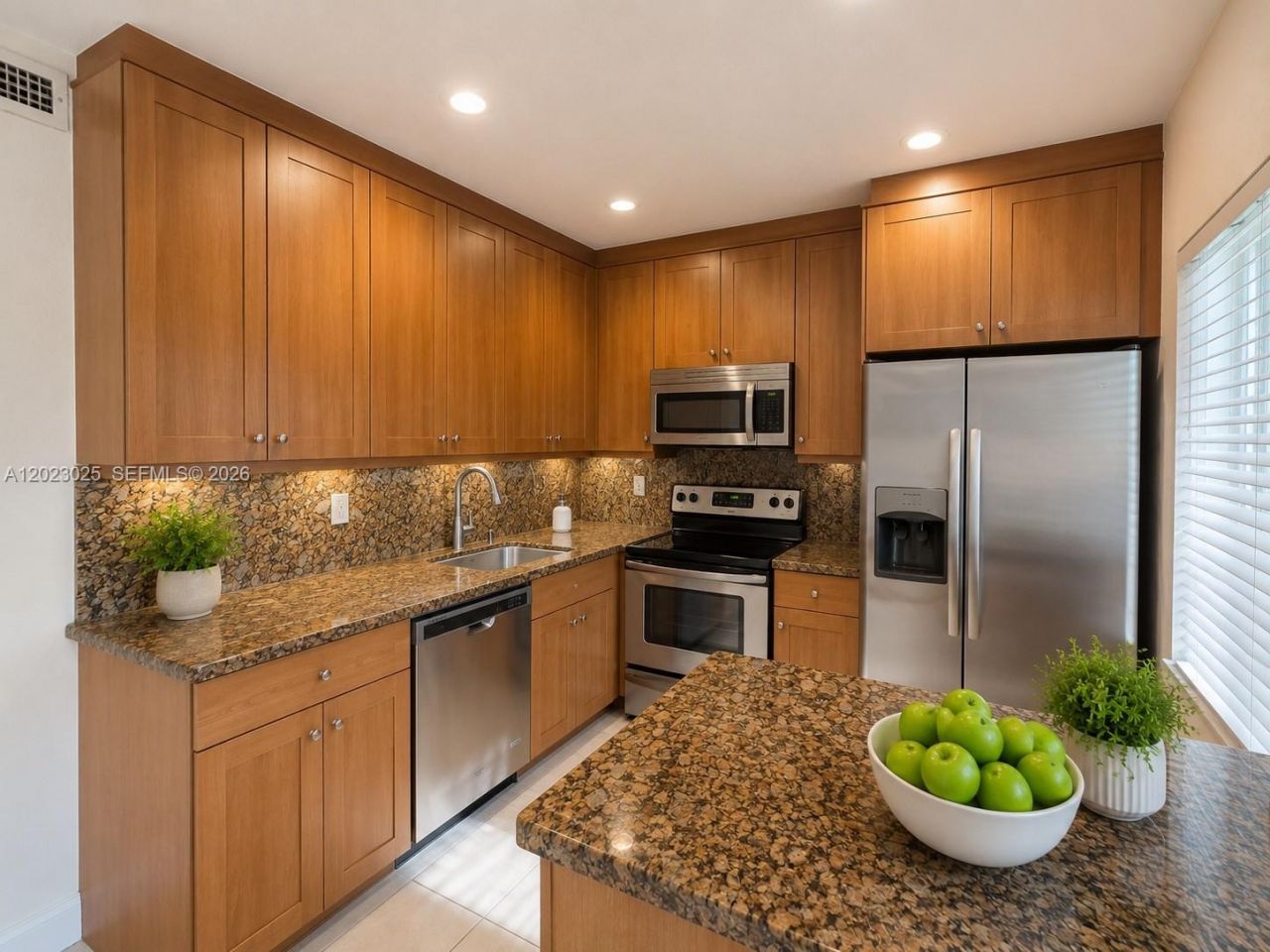 1423 Holly Heights Dr, Unit 4, Fort Lauderdale, FL 33304 Photo