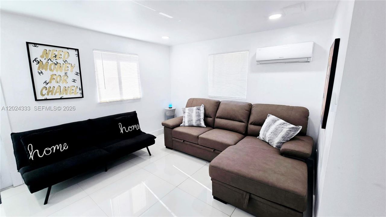 139 NW 14th Way , Dania Beach, FL 33004 Photo