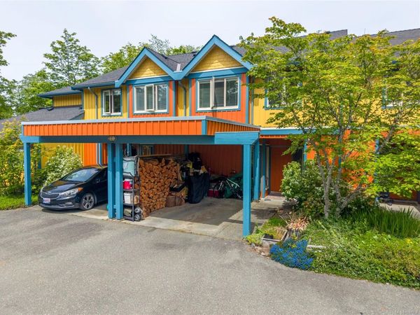 295 Arnet Rd, Unit 3, Tofino, BC V0R 2Z0