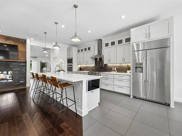 6610 Southpoint Drive, Dallas, TX 75248