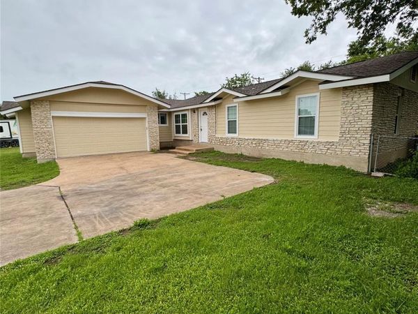 1205 Ramble Creek DR, Pflugerville, TX 78660