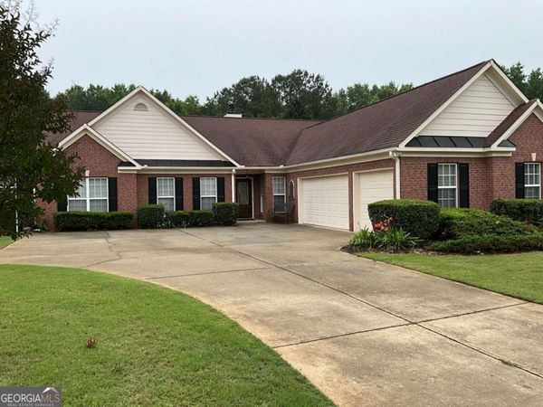 6237 Saddlehorse Drive, Flowery Branch, GA 30542
