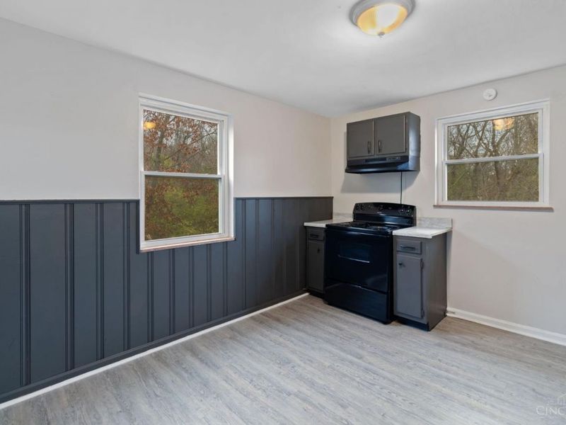 2503 Rack, Cincinnati, OH 45239 Photo 11