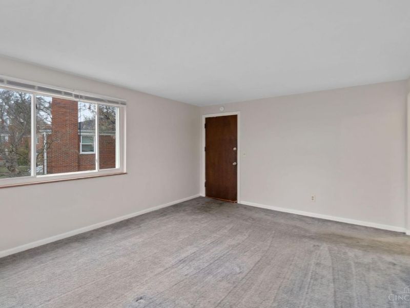 2503 Rack, Cincinnati, OH 45239 Photo 16