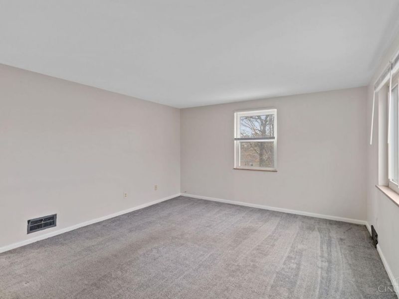 2503 Rack, Cincinnati, OH 45239 Photo 19